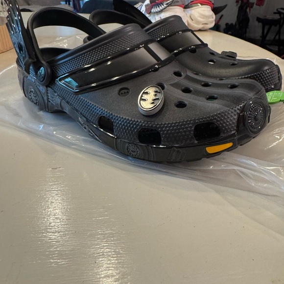 CROCS Mens Black Batman Slippers - Picture 4 of 5